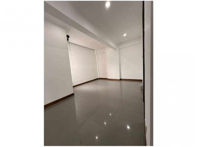 Apartamento de 4 alcobas en venta en Laureles, Medellín, 200 m² · foto 21 de 24