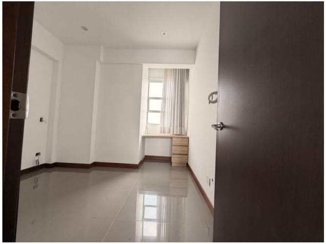 Apartamento de 4 alcobas en venta en Laureles, Medellín, 200 m² · foto 22 de 24
