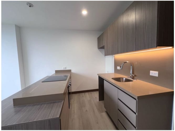 Apartamento de 1 alcoba en venta en San Lucas, Medellín, 52 m² · foto 3 de 23