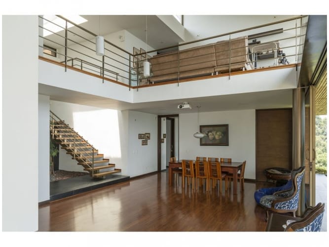 Casa de 4 alcobas en venta en Las Lomitas, Sabaneta, 1392 m² · foto 3 de 24