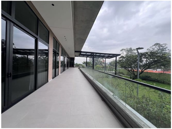 Apartamento de 1 alcoba en venta en San Lucas, Medellín, 52 m² · foto 20 de 23