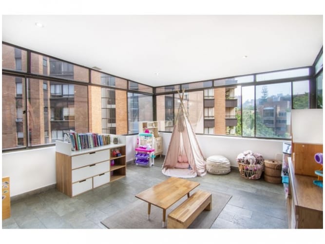 Apartamento de 3 alcobas en venta en Las Lomas, Medellín, 300 m² · foto 5 de 11