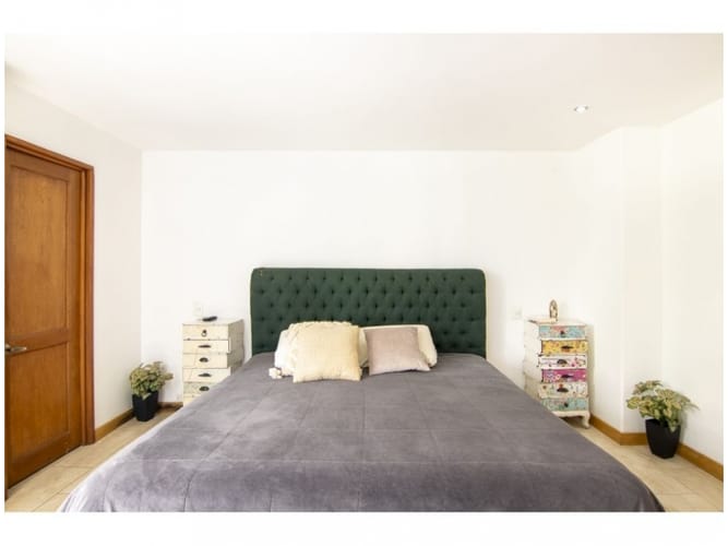 Apartamento de 3 alcobas en venta en Las Lomas, Medellín, 300 m² · foto 8 de 11