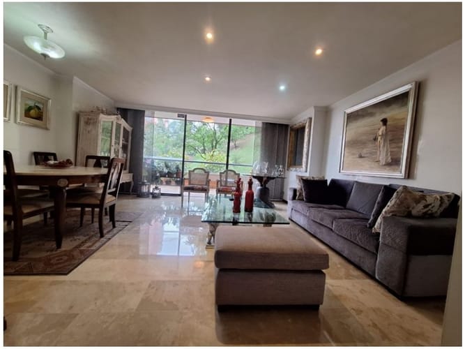 Apartamento de 3 alcobas en venta en Los Naranjos, Medellín, 174 m² · foto 7 de 24