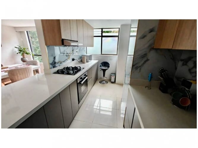 Apartamento de 3 alcobas en venta en El Poblado, Medellín, 151 m² · foto 9 de 24