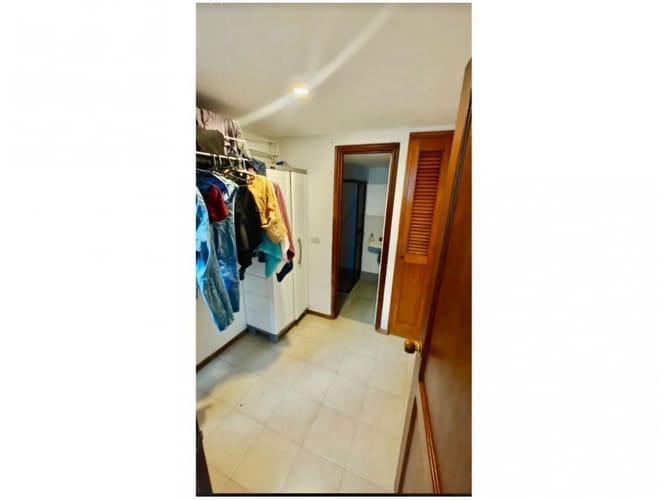 Apartamento de 3 alcobas en venta en El Poblado, Medellín, 151 m² · foto 10 de 24