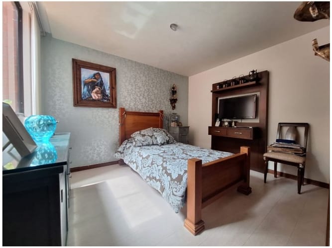 Apartamento de 3 alcobas en venta en Los Naranjos, Medellín, 174 m² · foto 17 de 24