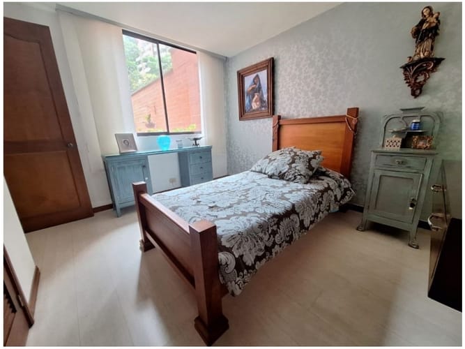 Apartamento de 3 alcobas en venta en Los Naranjos, Medellín, 174 m² · foto 18 de 24