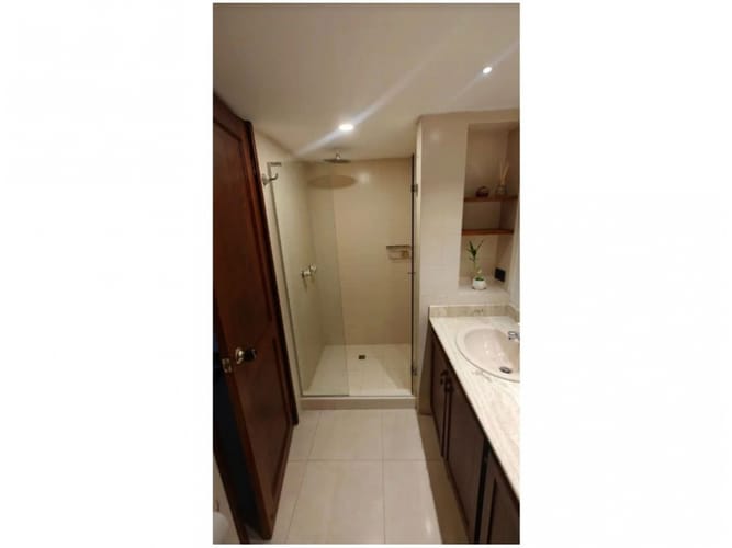 Apartamento de 3 alcobas en venta en El Poblado, Medellín, 151 m² · foto 13 de 24