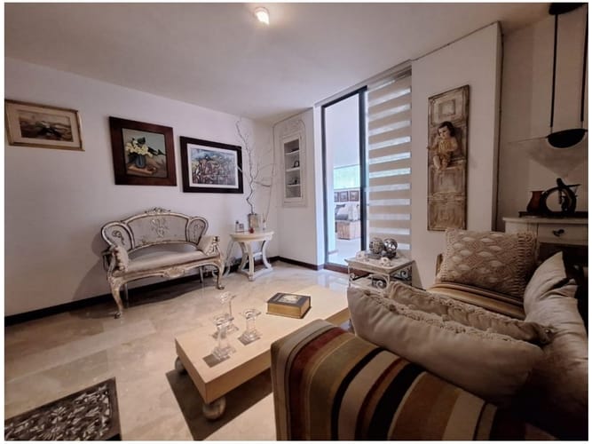 Apartamento de 3 alcobas en venta en Los Naranjos, Medellín, 174 m² · foto 21 de 24