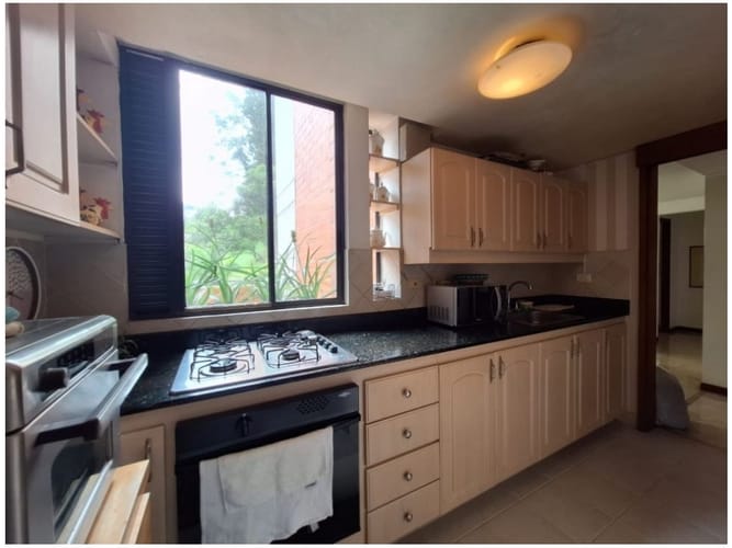 Apartamento de 3 alcobas en venta en Los Naranjos, Medellín, 174 m² · foto 24 de 24