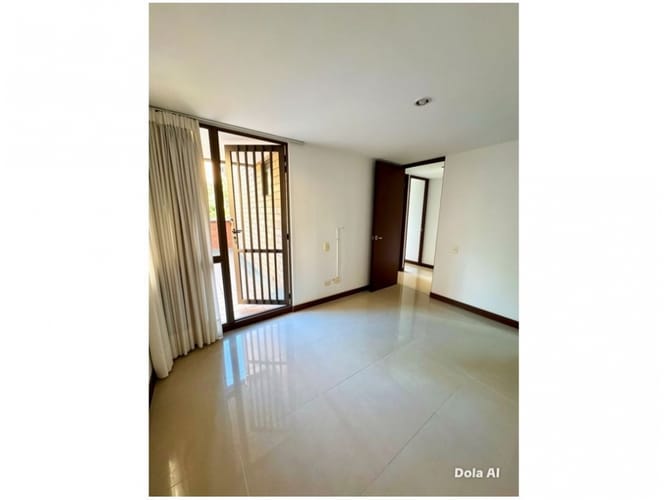Apartamento de 3 alcobas en venta en Medellín, 110 m² · foto 13 de 16