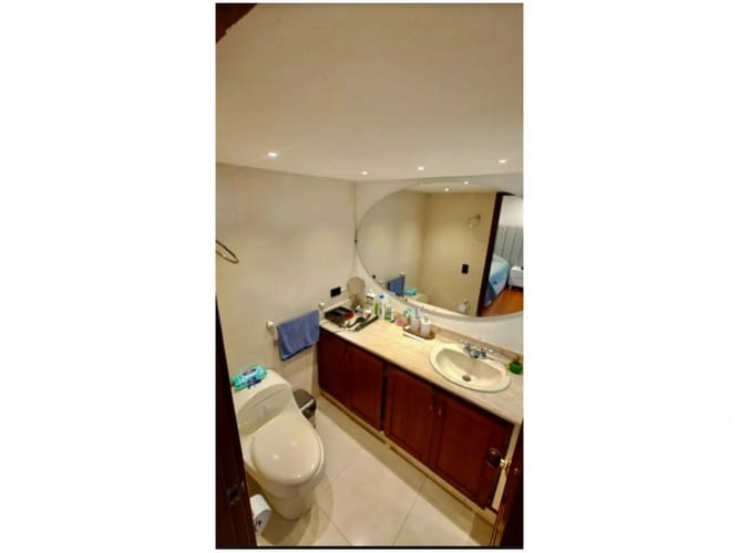 Apartamento de 3 alcobas en venta en El Poblado, Medellín, 151 m² · foto 19 de 24