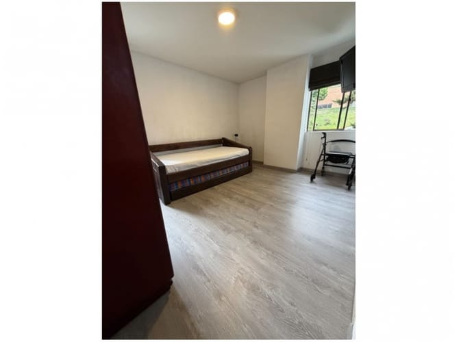 Apartamento de 3 alcobas en venta en La Florida, Medellín, 101 m² · foto 7 de 15