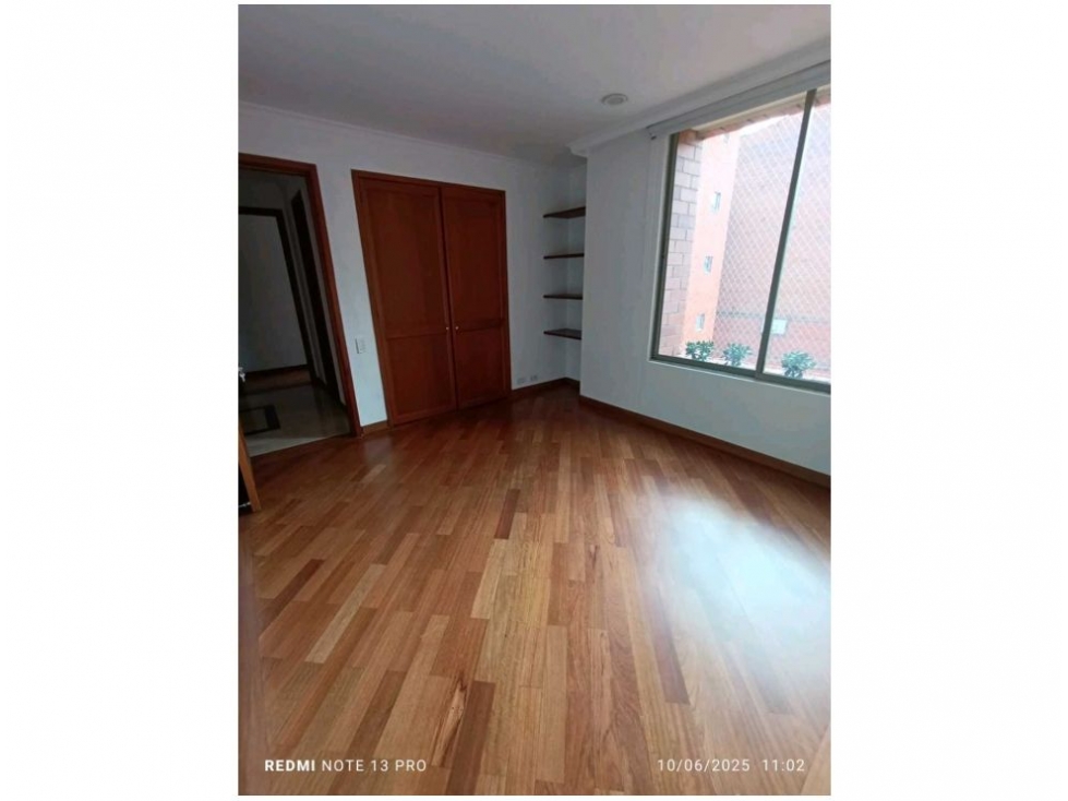 Apartamento en venta en Laureles, Medellín · foto 22 de 24