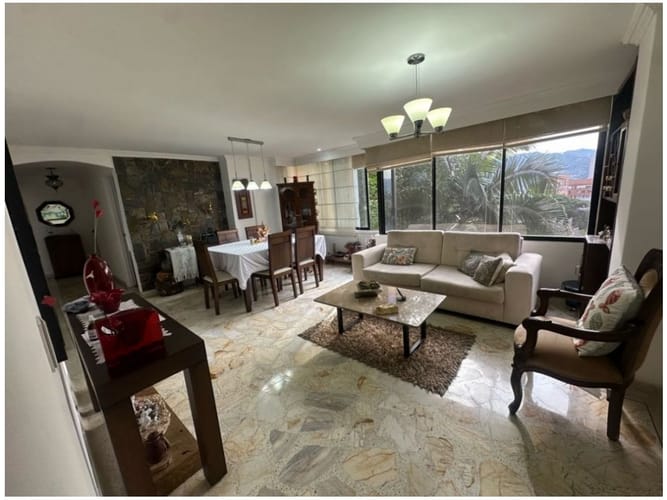 Apartamento de 3 alcobas en venta en El Diamante No. 2, Medellín, 96 m² · foto 2 de 19