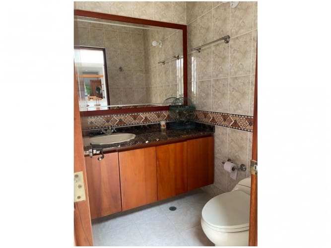 Casa de 3 alcobas en venta en El Poblado, Medellín, 380 m² · foto 8 de 24