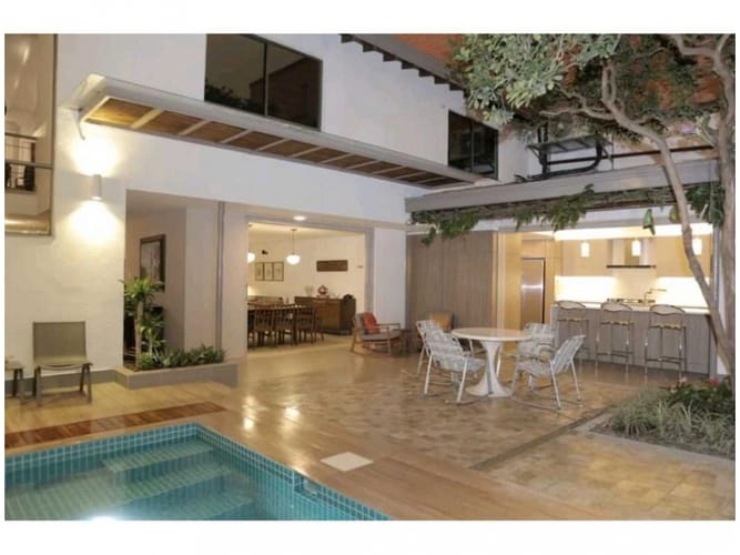 Casa de 4 alcobas en venta en Laureles, Medellín, 380 m² · foto 6 de 11