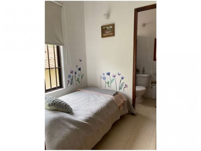 Casa de 3 alcobas en venta en El Poblado, Medellín, 380 m² · foto 10 de 24