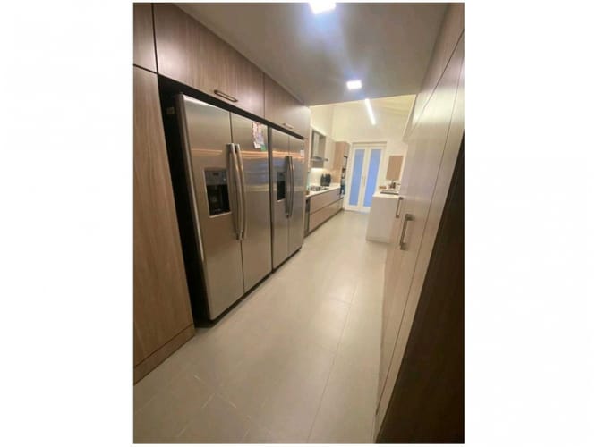Casa de 4 alcobas en venta en Laureles, Medellín, 380 m² · foto 8 de 11