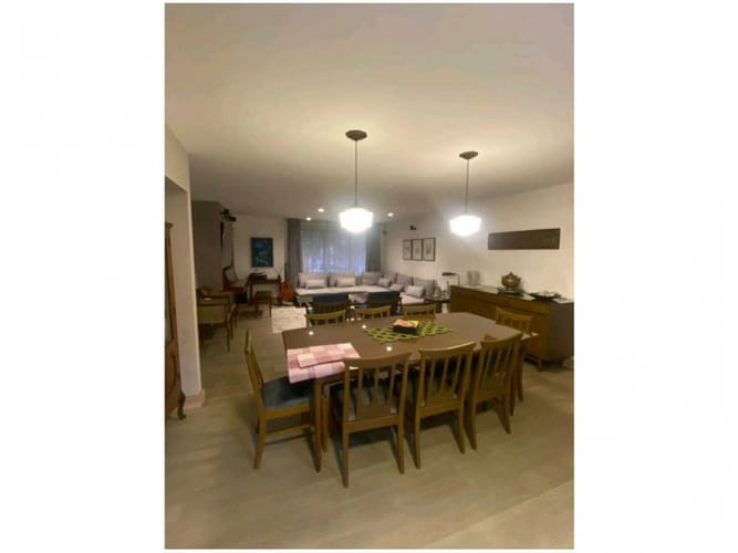 Casa de 4 alcobas en venta en Laureles, Medellín, 380 m² · foto 10 de 11
