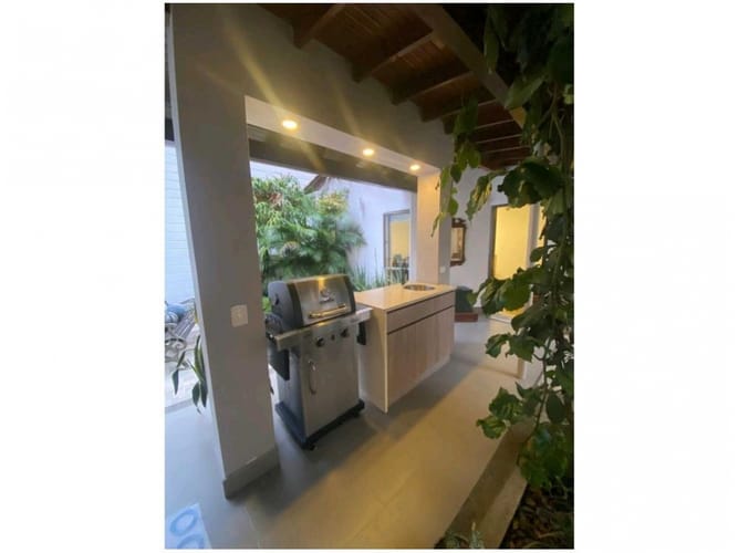 Casa de 4 alcobas en venta en Laureles, Medellín, 380 m² · foto 11 de 11