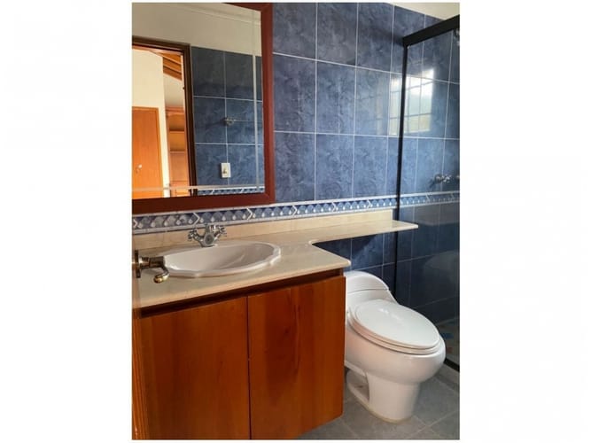 Casa de 3 alcobas en venta en El Poblado, Medellín, 380 m² · foto 16 de 24