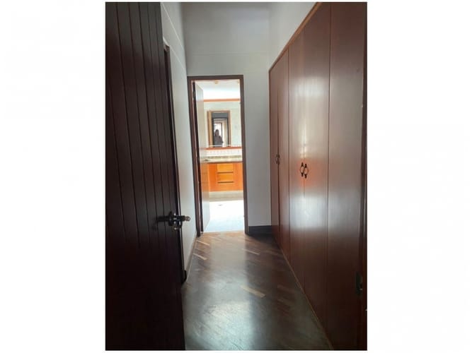Casa de 3 alcobas en venta en El Poblado, Medellín, 380 m² · foto 18 de 24