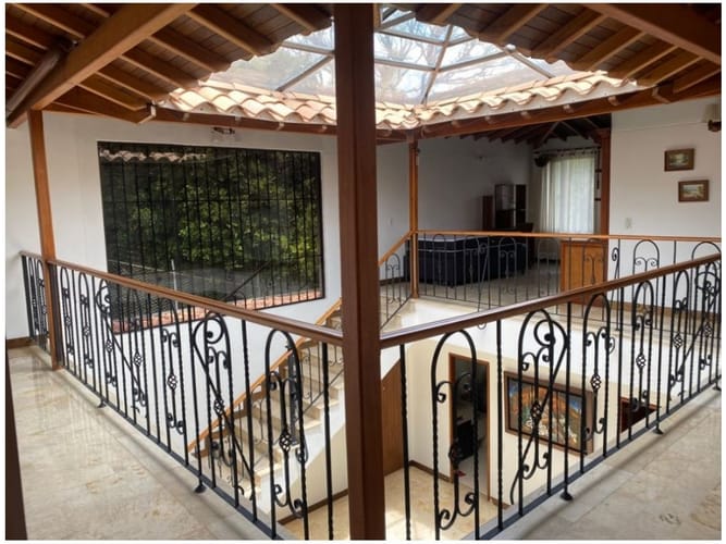 Casa de 3 alcobas en venta en El Poblado, Medellín, 380 m² · foto 22 de 24