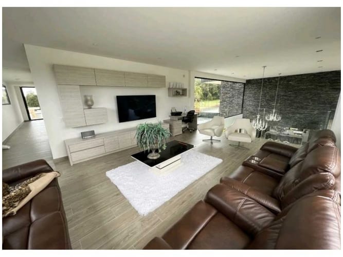 Casa de 5 alcobas en venta en Las Palmas, Envigado, 2000 m² · foto 9 de 17