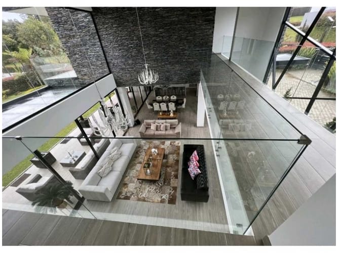 Casa de 5 alcobas en venta en Las Palmas, Envigado, 2000 m² · foto 11 de 17