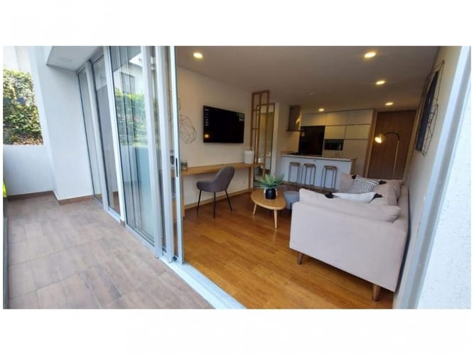 Apartamento de 2 alcobas en venta en El Poblado, Medellín, 70 m² · foto 8 de 15