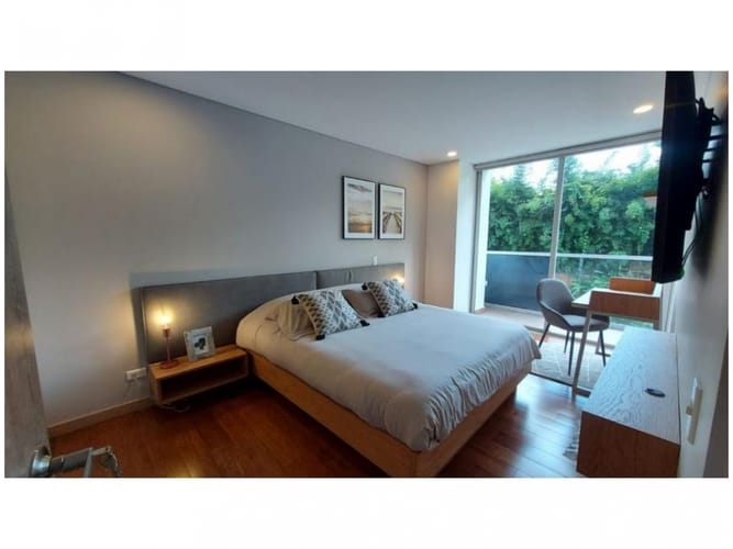 Apartamento de 2 alcobas en venta en El Poblado, Medellín, 70 m² · foto 12 de 15