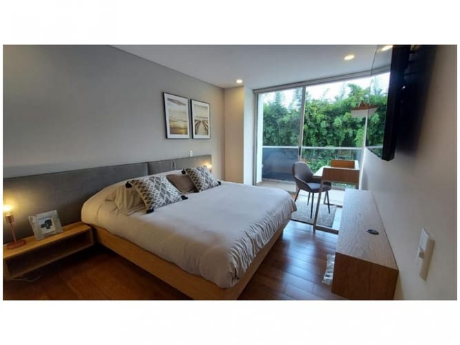 Apartamento de 2 alcobas en venta en El Poblado, Medellín, 70 m² · foto 14 de 15