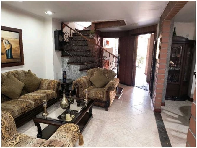 Casa de 3 alcobas en venta en Belén, Medellín, 150 m² · foto 12 de 24