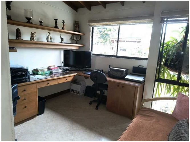 Casa de 3 alcobas en venta en Belén, Medellín, 150 m² · foto 16 de 24