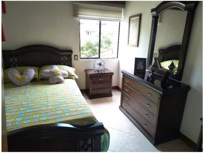 Casa de 3 alcobas en venta en Belén, Medellín, 150 m² · foto 17 de 24