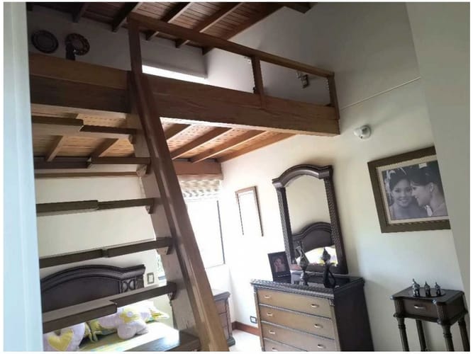 Casa de 3 alcobas en venta en Belén, Medellín, 150 m² · foto 18 de 24