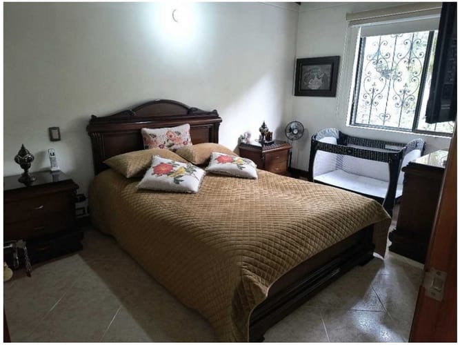 Casa de 3 alcobas en venta en Belén, Medellín, 150 m² · foto 21 de 24