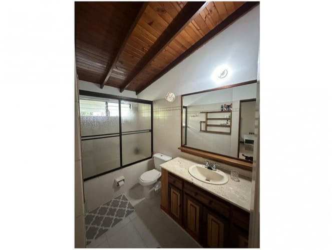Casa de 4 alcobas en venta en Prados De Sabaneta, Sabaneta, 126 m² · foto 10 de 16