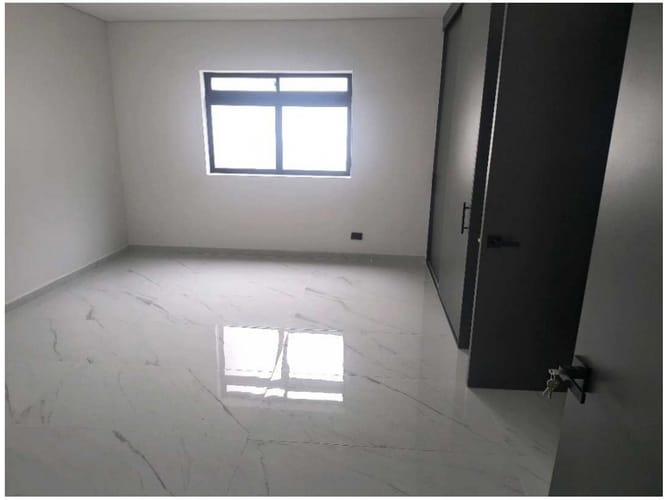 Casa de 3 alcobas en venta en La Castellana, Medellín, 127 m² · foto 10 de 18