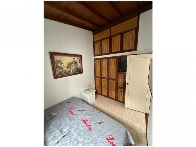 Casa de 4 alcobas en venta en Prados De Sabaneta, Sabaneta, 126 m² · foto 13 de 16