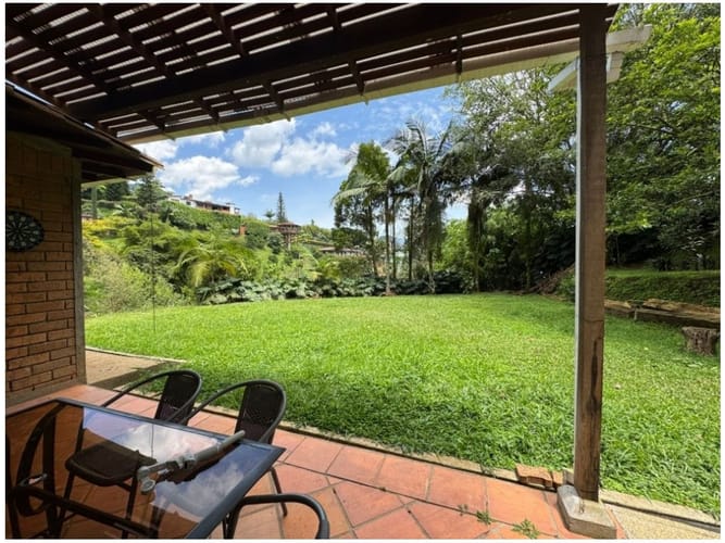Casa de 5 alcobas en venta en La Doctora, Sabaneta, 320 m² · foto 2 de 24
