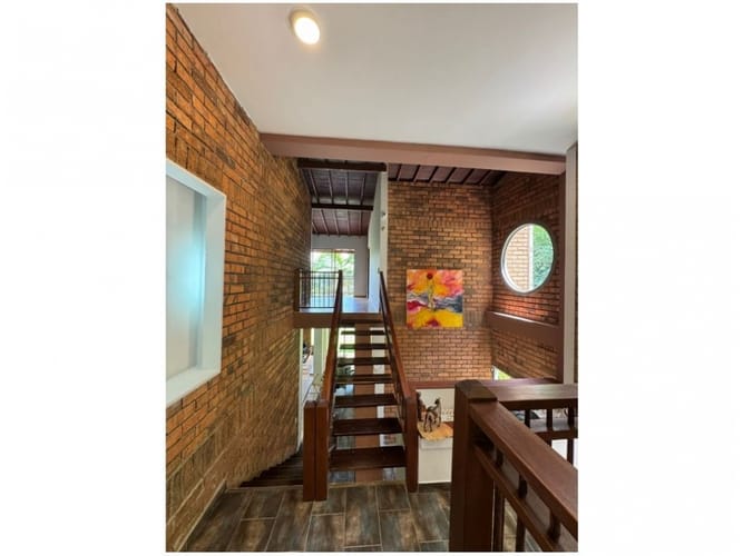 Casa de 5 alcobas en venta en La Doctora, Sabaneta, 320 m² · foto 11 de 24