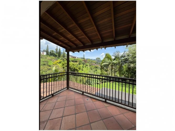 Casa de 5 alcobas en venta en La Doctora, Sabaneta, 320 m² · foto 16 de 24