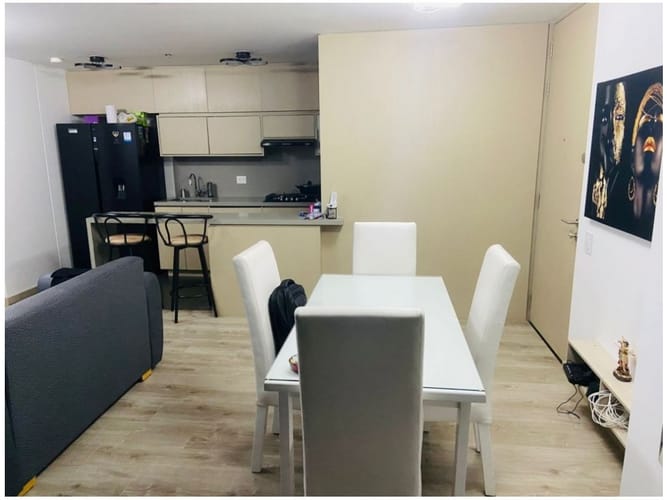 Apartamento de 2 alcobas en venta en Altos Del Poblado, Medellín, 79 m² · foto 4 de 12