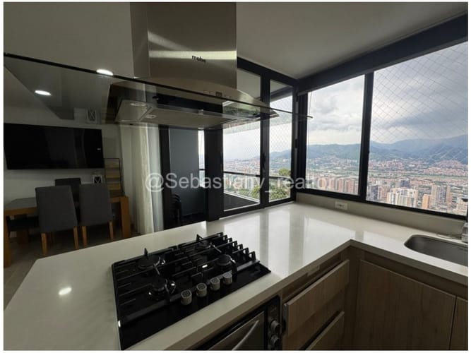 Apartamento de 3 alcobas en venta en El Poblado, Medellín, 88 m² · foto 7 de 21