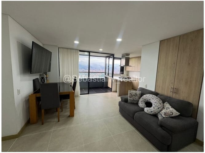 Apartamento de 3 alcobas en venta en El Poblado, Medellín, 88 m² · foto 9 de 21