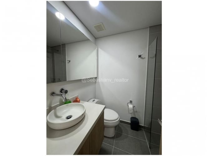 Apartamento de 3 alcobas en venta en El Poblado, Medellín, 88 m² · foto 10 de 21
