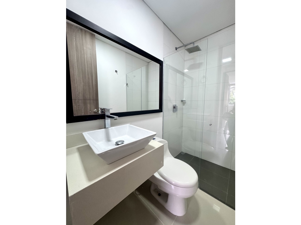 Apartamento en venta en Loma Del Esmeraldal, Envigado · foto 5 de 6